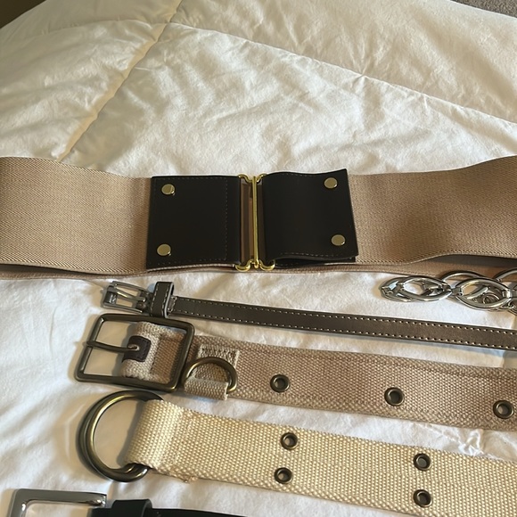 Bundle of Belts! - Picture 4 of 9